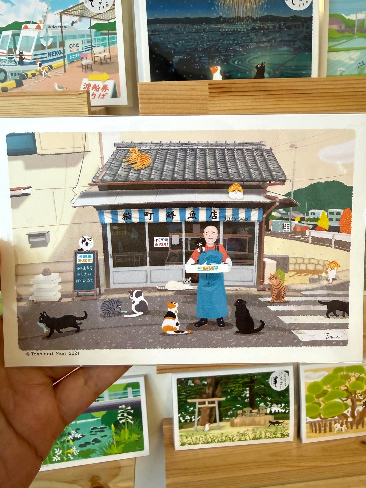 [Tabineko] Cat Town Fresh Fish Store (2021) postcard x Toshinori Mori