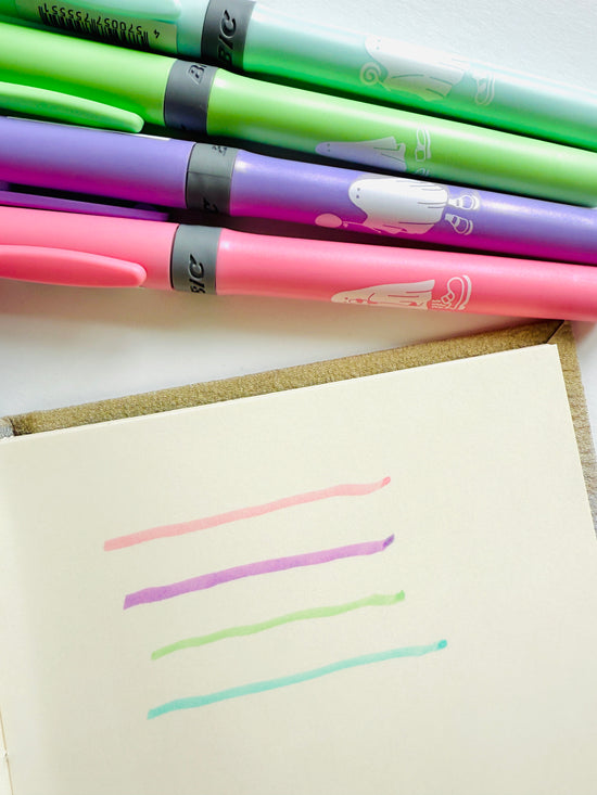 [Green Flash] Ghost Wearing Shoes: Highlighter x BIC collaboration