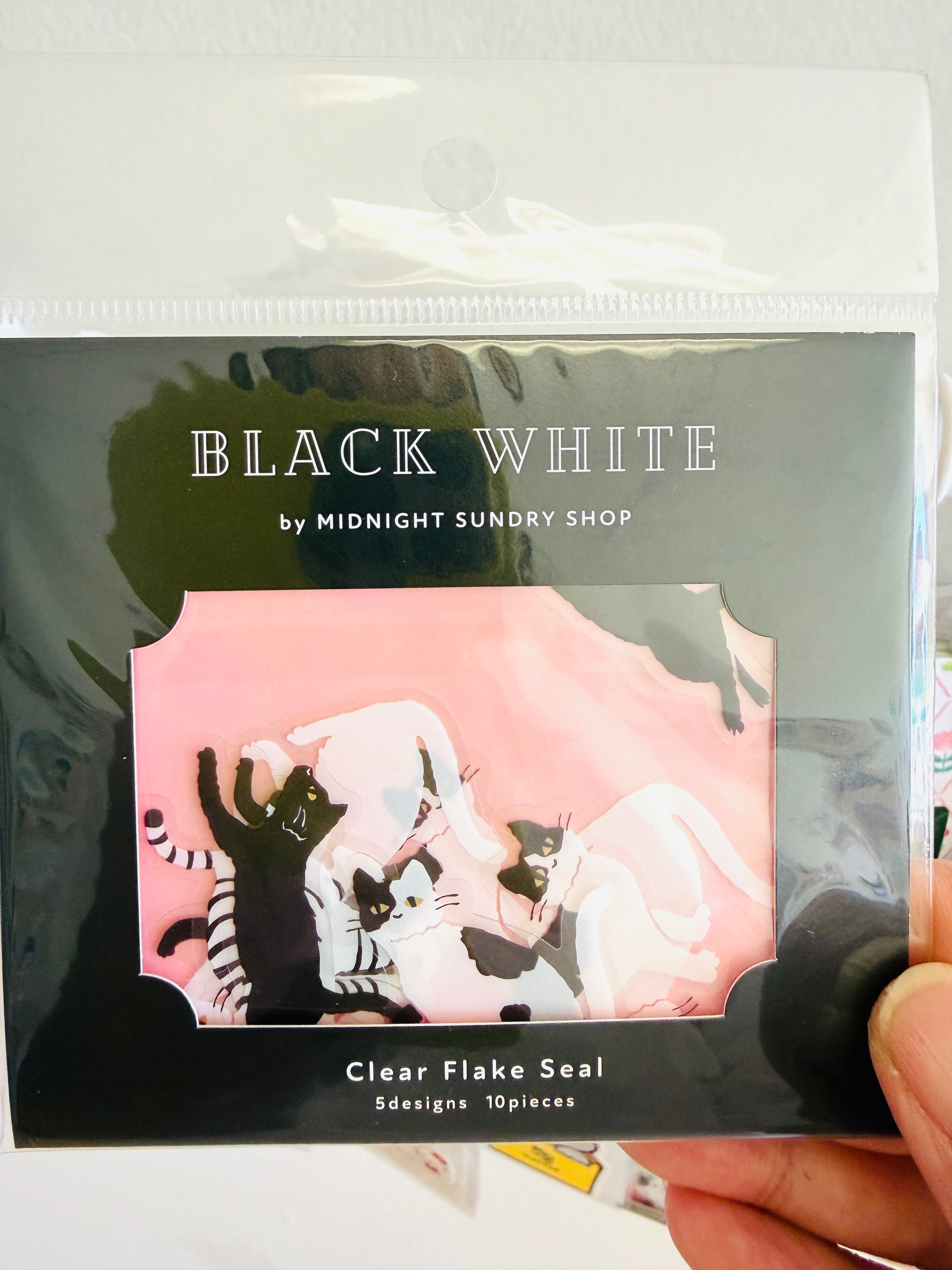 [GreenFlash] Black & White Cat flake sticker