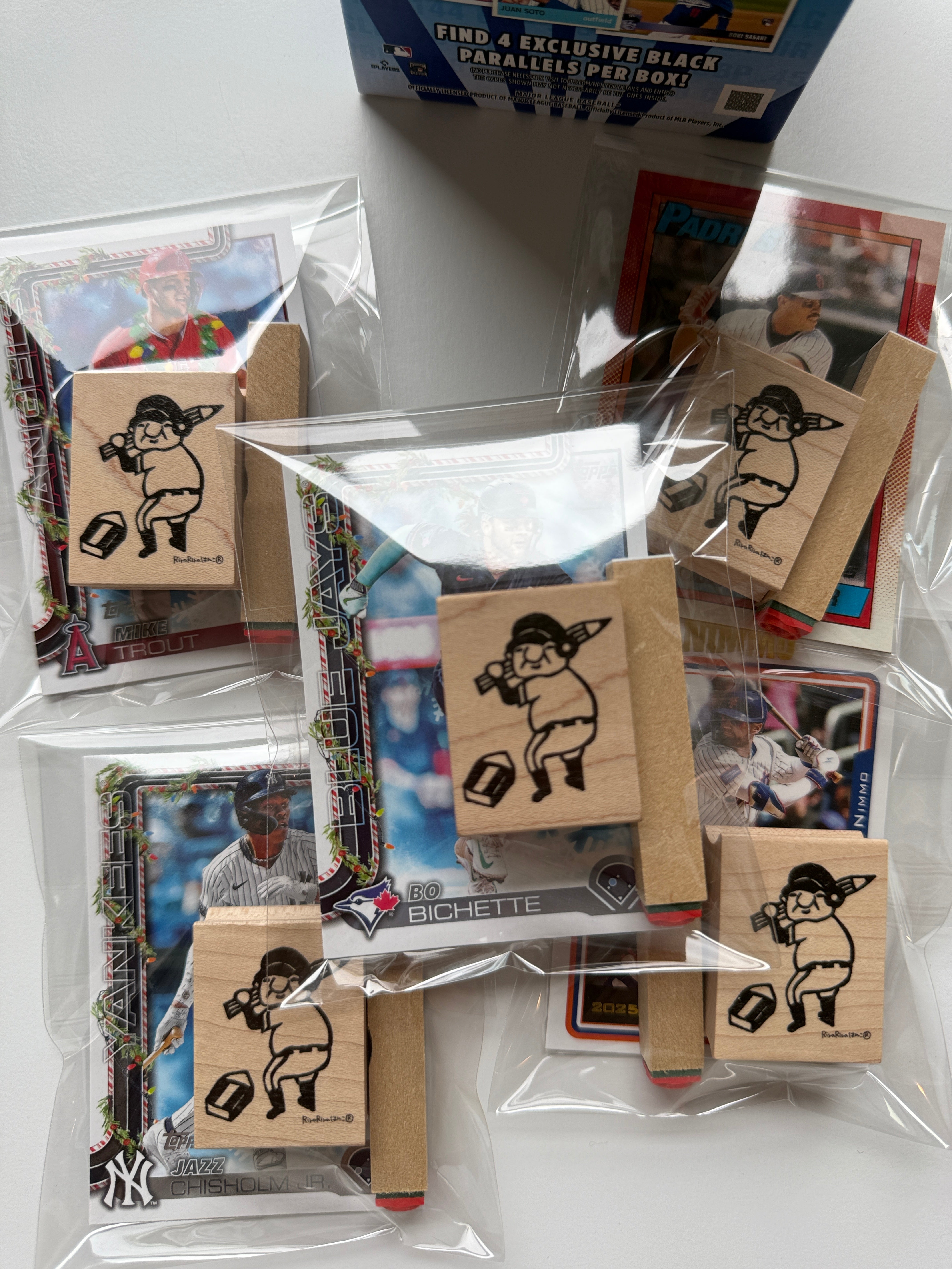 [RiraRira Hanko] Uncle Iwai Mr. Baseball & baseball ⚾️ rubber stamp combo set - on backorder