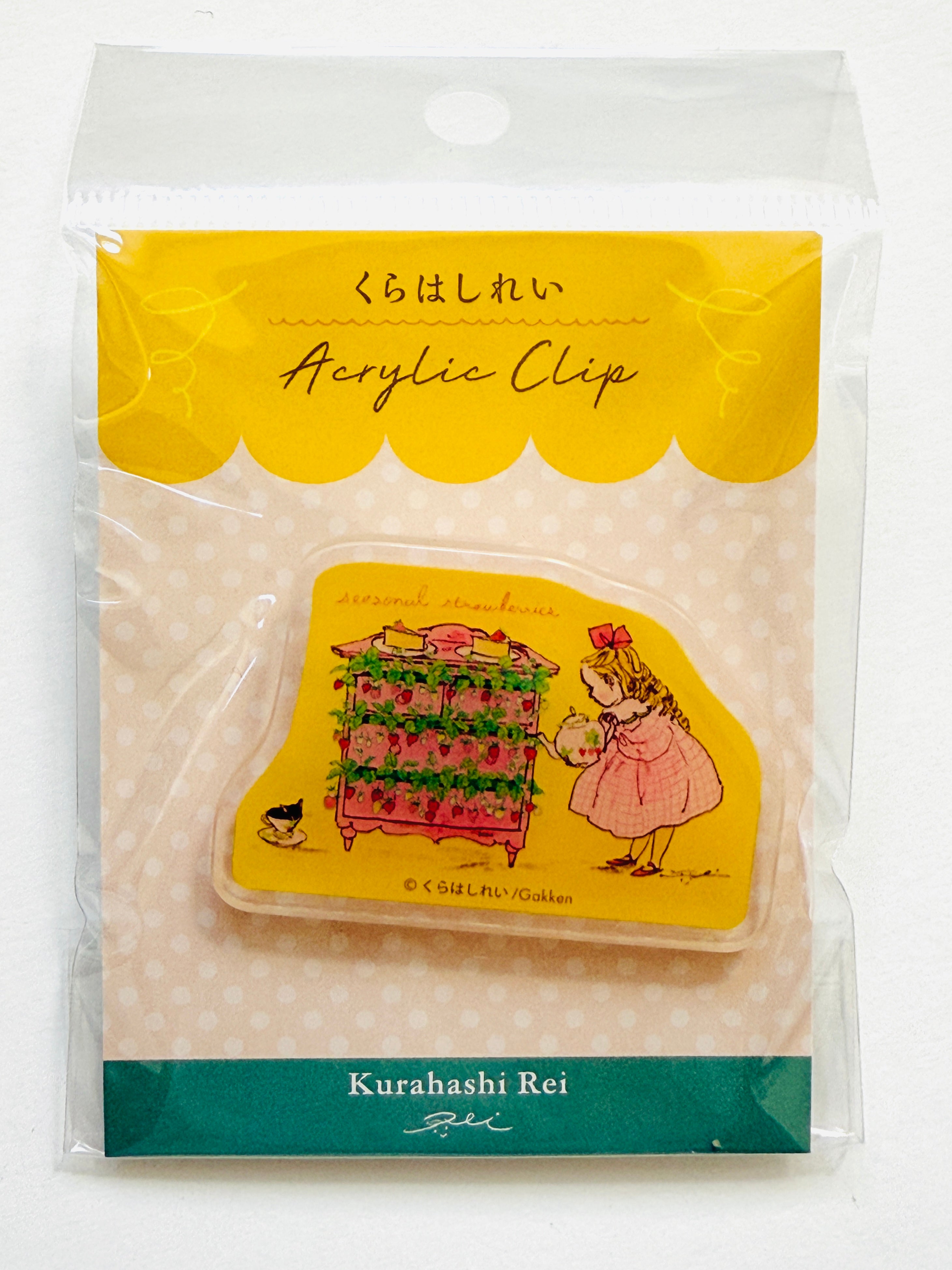 [Kurahashi Rei] Strawberry 🍓 Acrylic Clip (no restock)