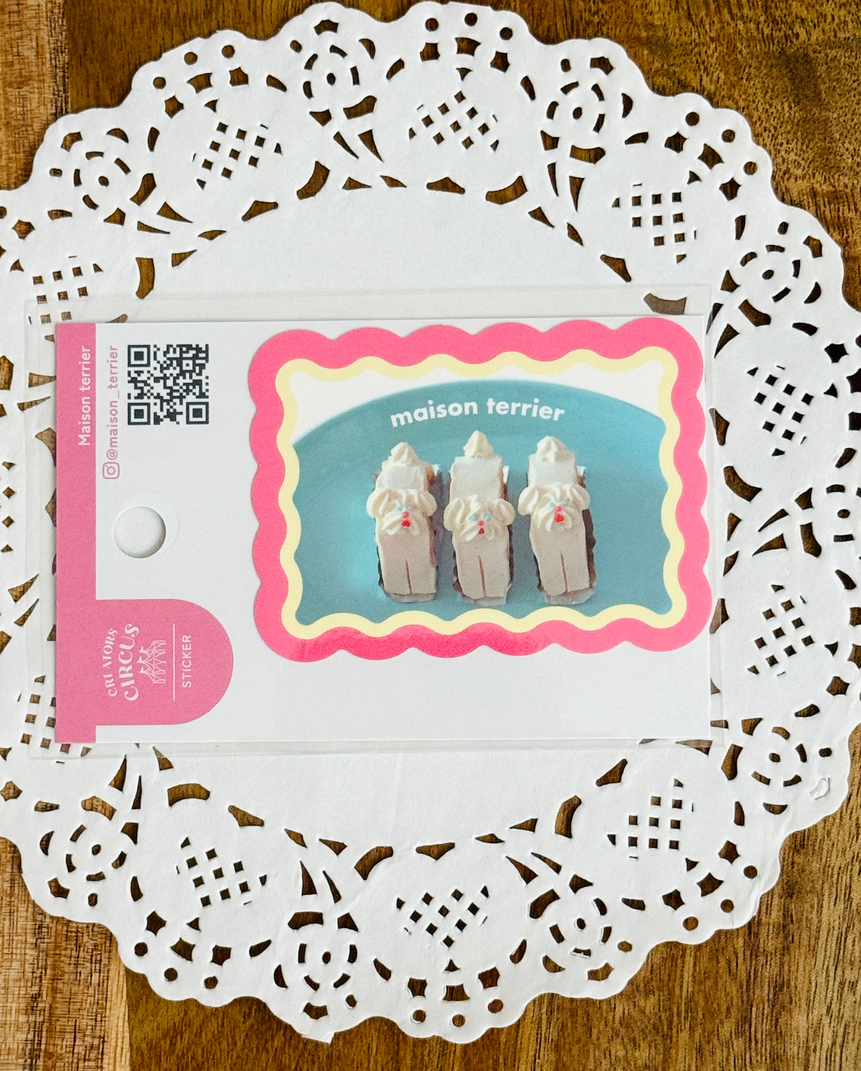 [Kana Yokoo] Frontier Creators Circus x Maison Terrier Dog Trio Roll Cake sticker decal