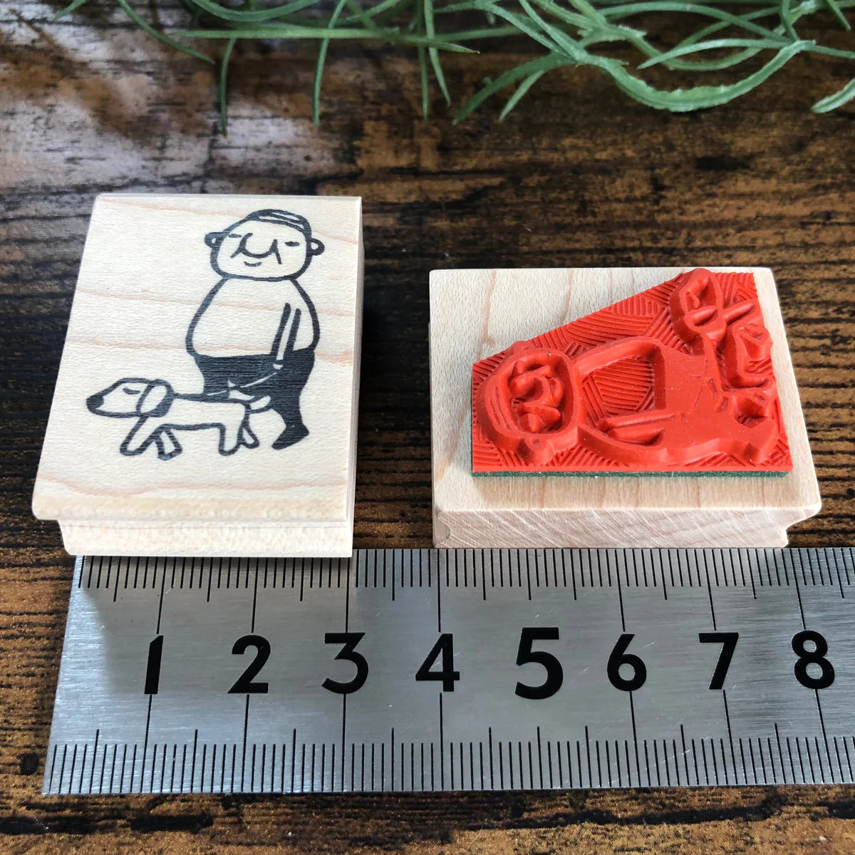 [RiraRira Hanko] Uncle Iwai Dog Walker rubber stamp