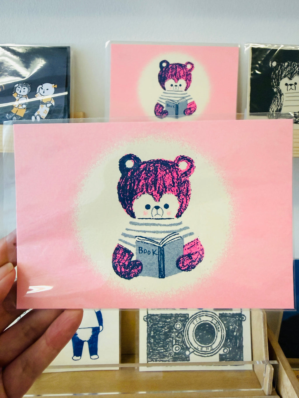 [Tsubame Books] Bear and Book postcard