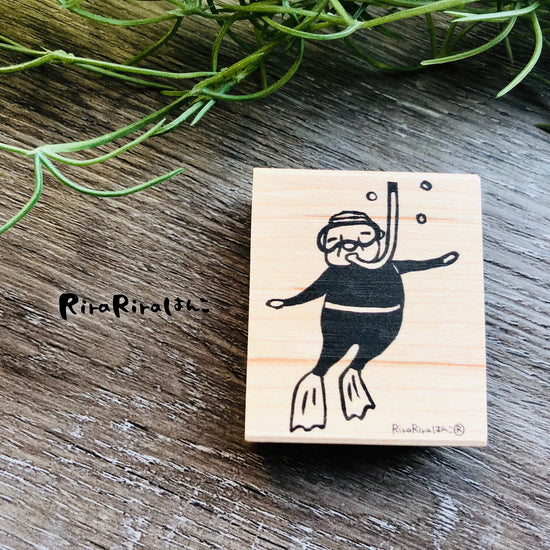 [RiraRira Hanko] Uncle Iwai Snorkeling rubber stamp