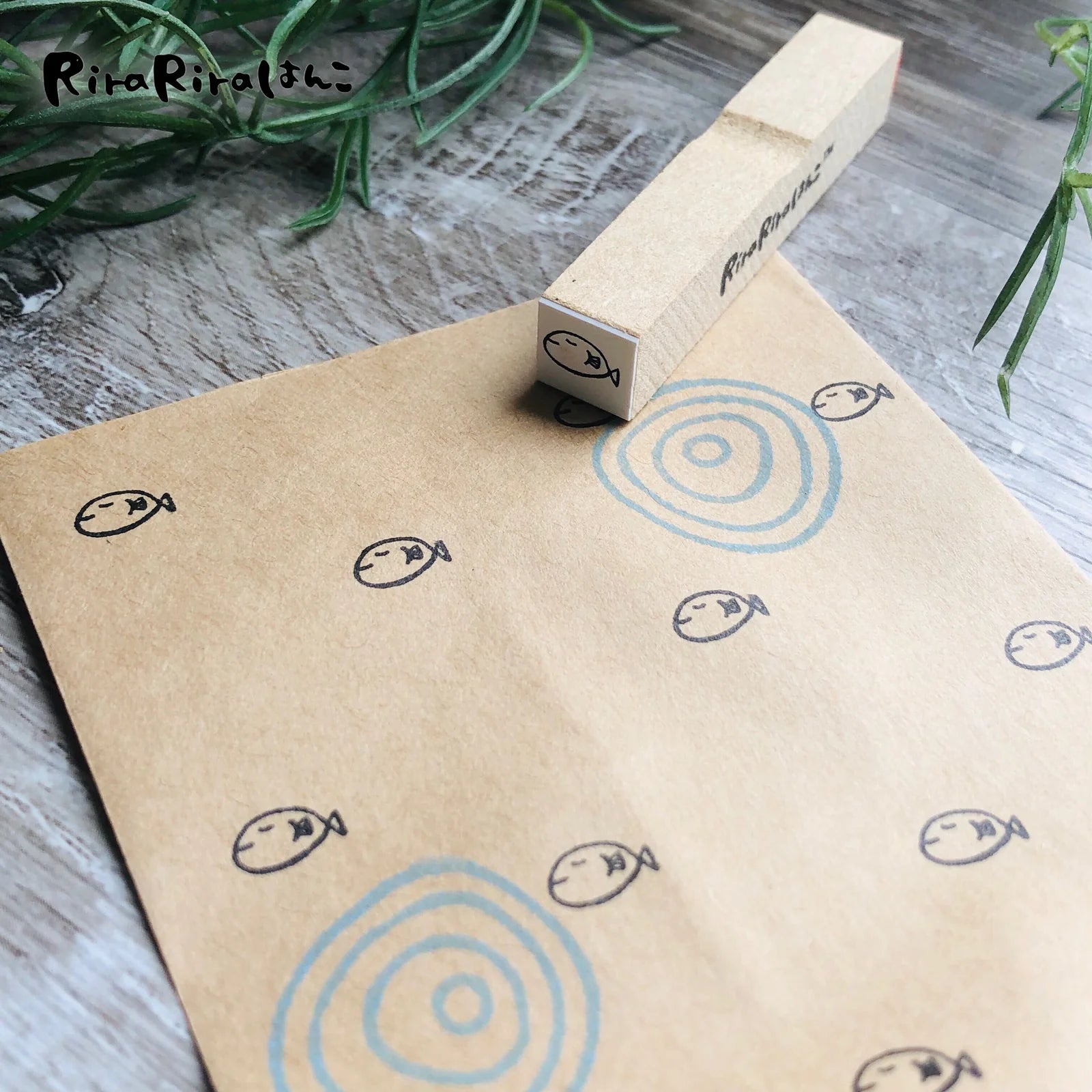 [RiraRira Hanko] Fish mini rubber stamp