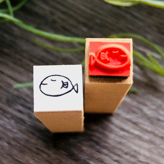 [RiraRira Hanko] Fish mini rubber stamp