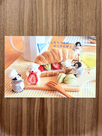 [trois M] Croissant postcard